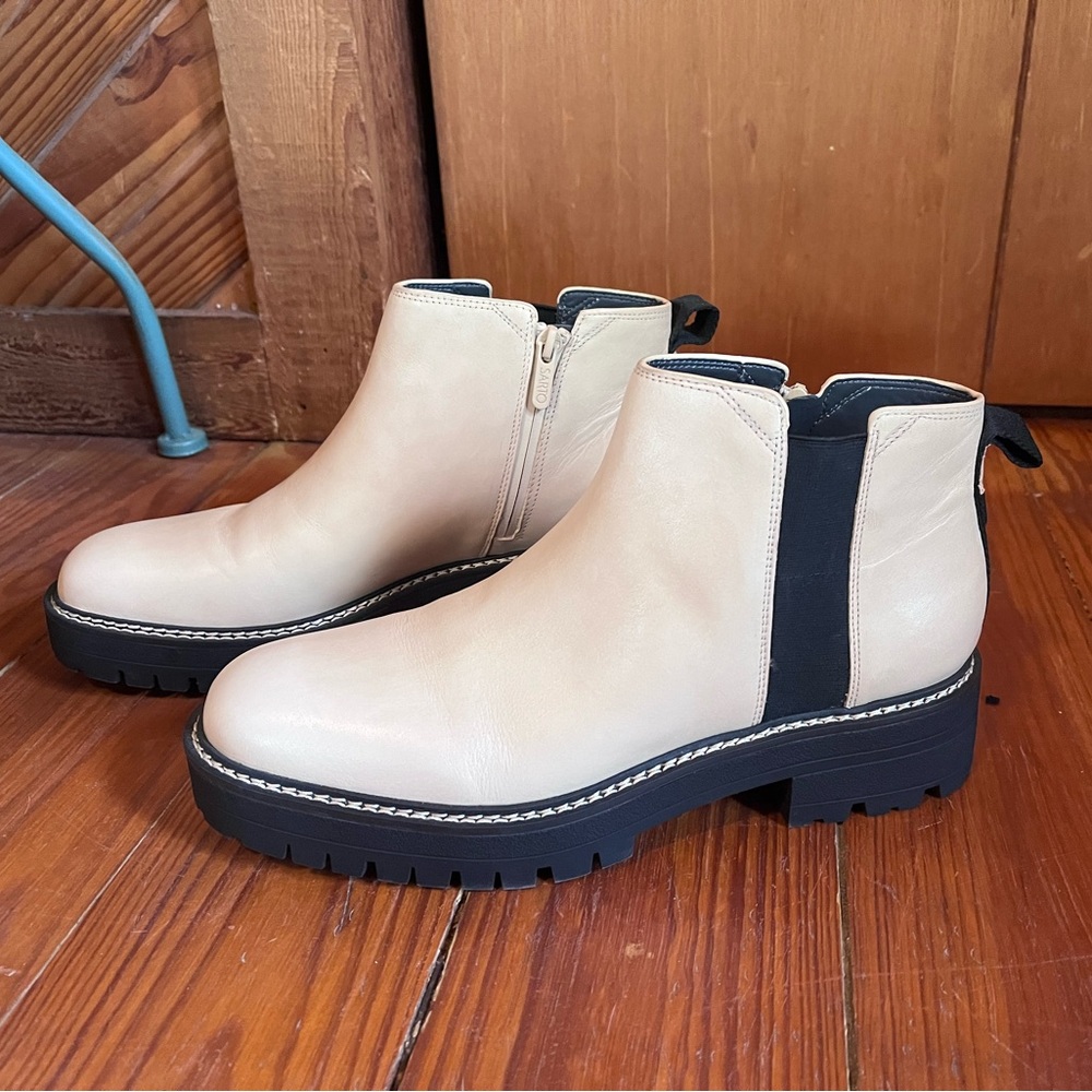 Franco Sarto leather “Chelsea” boot NWOT size 11